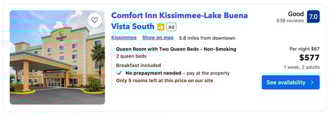 booking.com highlighting how many rooms they have left on a listing to create urgency